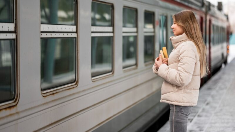 Podróż pociągiem POLREGIO z Poznania do Kołobrzegu – praktyczne wskazówki