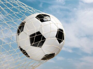 Zawodnik Jagiellonii Białystok, Szymon Stypułkowski, wypożyczony do Kotwicy Kołobrzeg