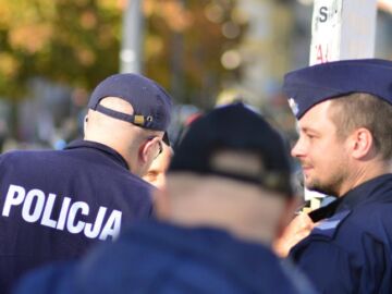 Poniedziałkowe interwencje policji kołobrzeskiej: alimenty, alkohol i jazda bez uprawnień