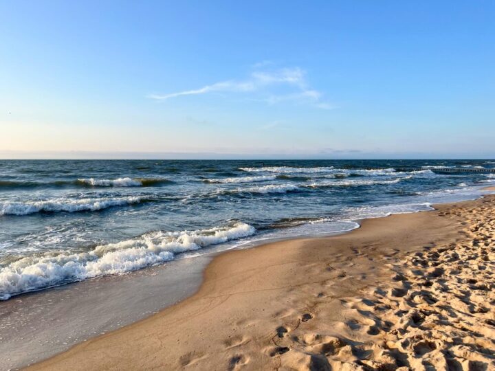 Odkryj Kołobrzeg: Idealny weekend pełen plaż, atrakcji i relaksu