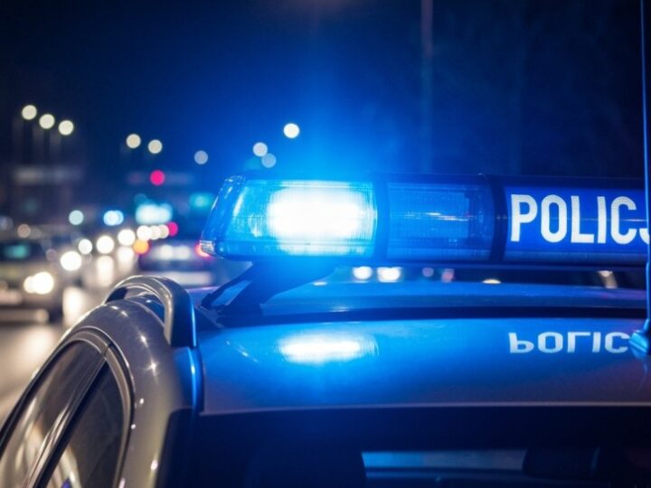 Uczciwość na cmentarzu: kobieta zwróciła zgubioną torbę z pieniędzmi