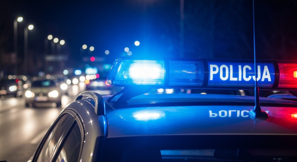 Uczciwość na cmentarzu: kobieta zwróciła zgubioną torbę z pieniędzmi