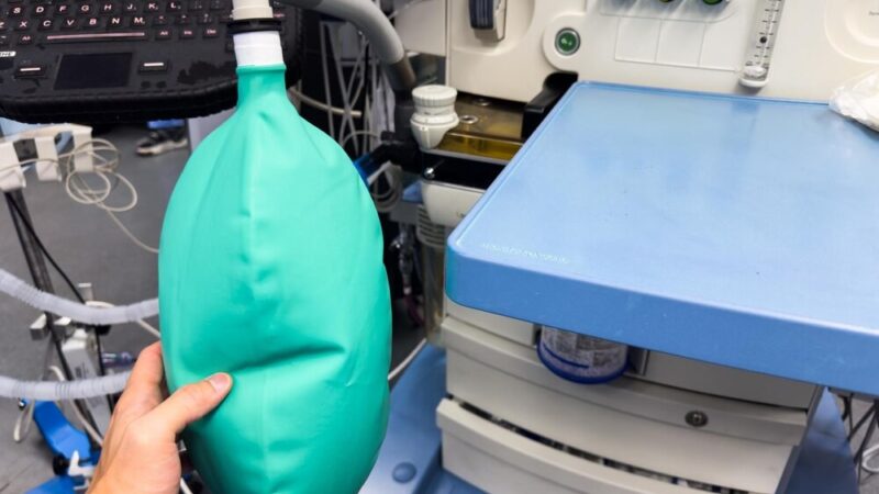 Policjant jako kluczowy ratownik w sytuacjach nagłych napadów padaczkowych