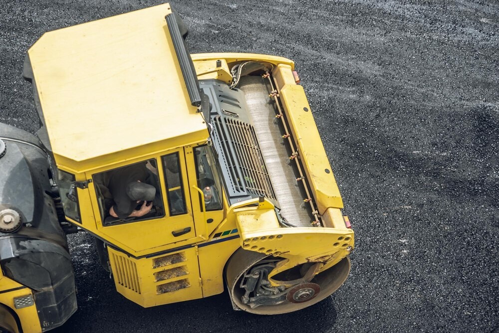 Bezpieczniejsza droga w Robuniu: Gmina Gościno inwestuje w modernizację infrastruktury