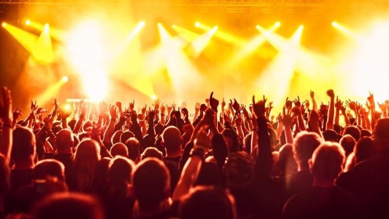 Krzysztof Daukszewicz powraca z satyrą do Kołobrzegu!