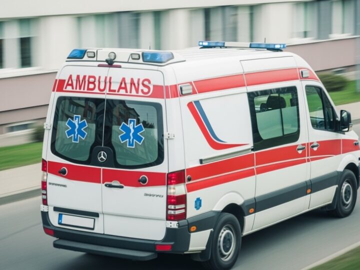 Wspólne ćwiczenia Policji i Służb Ratunkowych w Szczecinie: Poszukiwania zaginionego grzybiarza w terenie leśnym