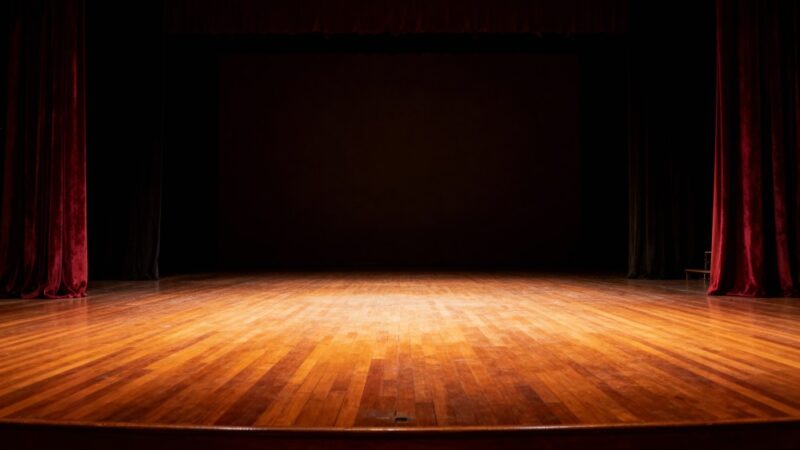 Wejdź na scenę i odkryj w sobie aktora podczas niezapomnianych warsztatów!