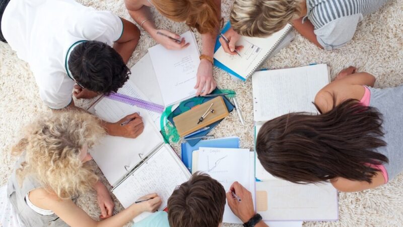 Konkurs na dyrektora Zespołu Szkół nr 1 im. H. Sienkiewicza w Kołobrzegu