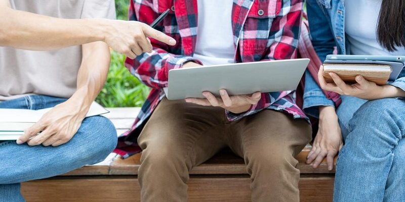 Maturzyści kończą szkolną przygodę!