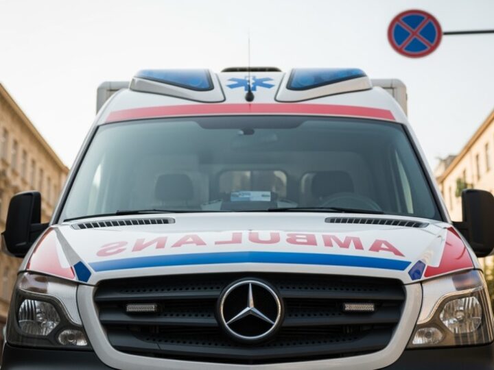 Wspólne siły dla bezpieczeństwa: Policja, WOPR i Kapitanat Portu w akcji nad morzem