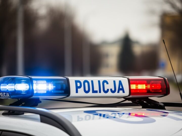 Kołobrzeskie służby zatrzymały 11 osób i odnalazły zaginioną 24-latkę