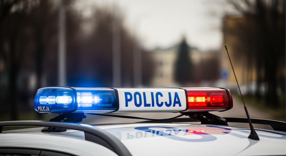 Kołobrzeskie służby zatrzymały 11 osób i odnalazły zaginioną 24-latkę