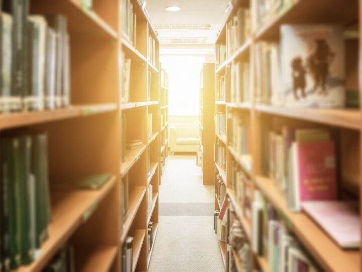 80-lecie Miejskiej Biblioteki Publicznej w Kołobrzegu: od książek do kursów językowych