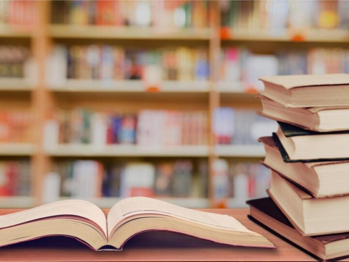 WAKACYJNE GODZINY PRACY BIBLIOTEKI