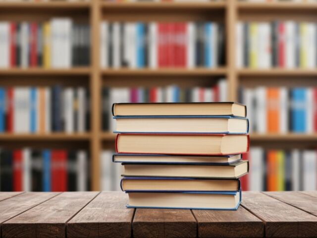 WAKACYJNE ATRAKCJE W BIBLIOTECE