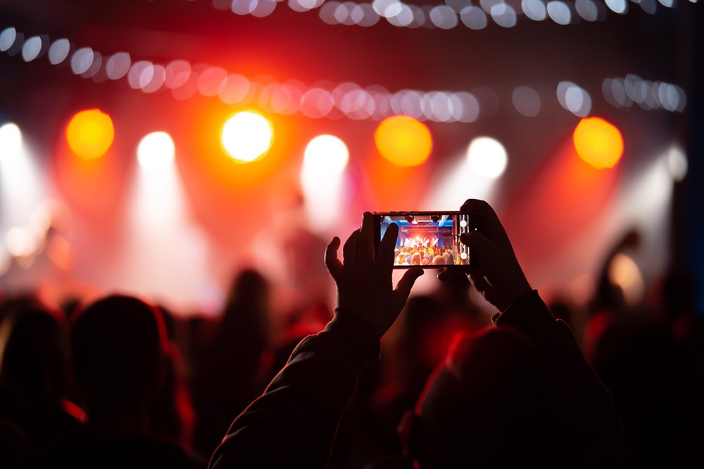 Niezapomniane chwile z Pol’and’Rock Festival: Książki, przygody i wspólne wspomnienia