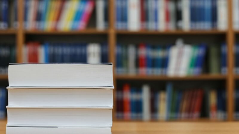 Głosuj na swoją ulubioną książkę w plebiscycie Jantar 2026!