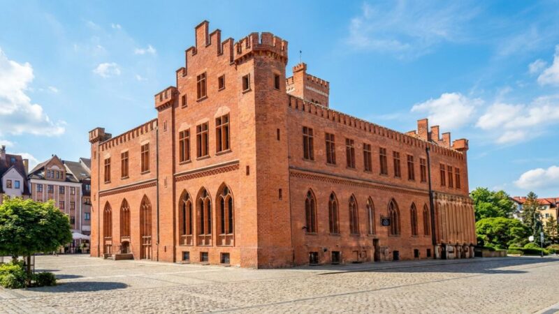 Wydział Komunikacji rusza przy Gryfitów 10